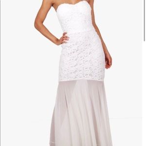 NWT Lace Fishtail Dress